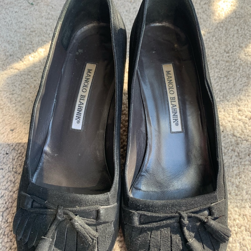 Vintage Manolo Blahnik suede pumps - Picture 3 of 10